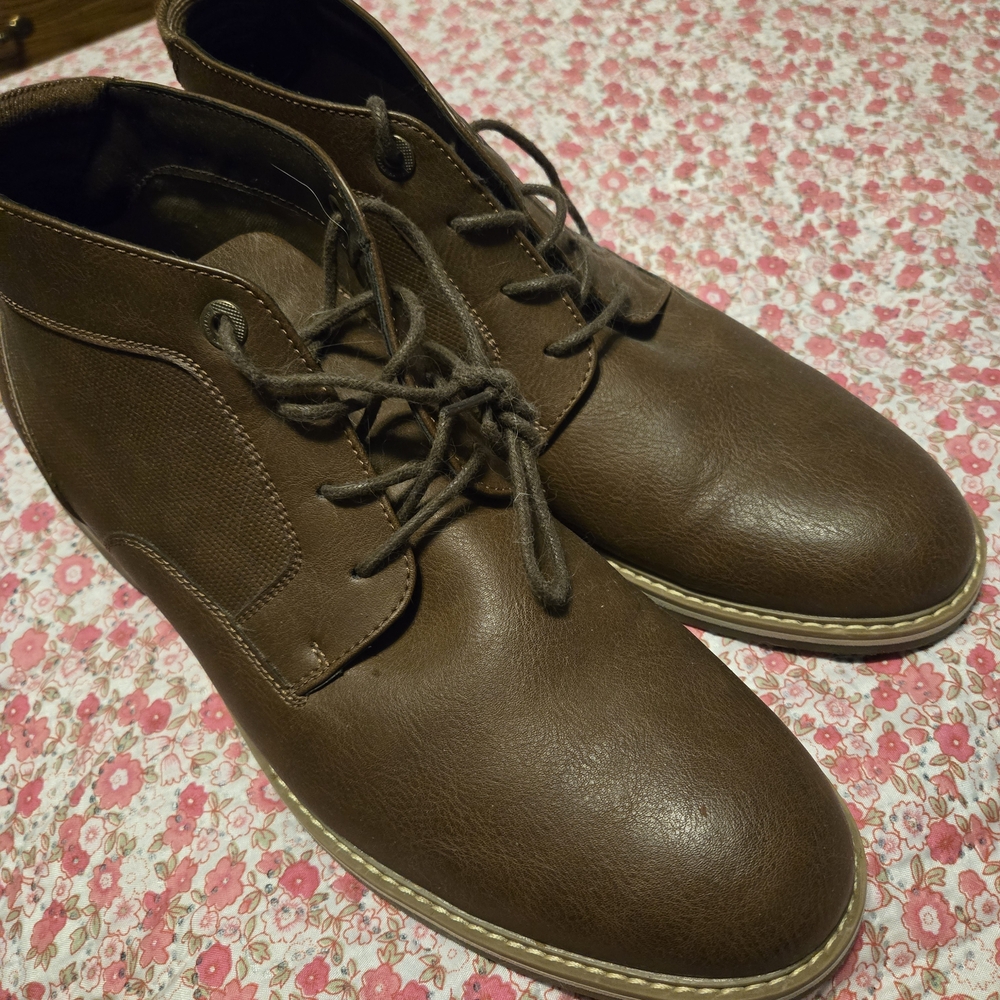 Denver Hayes Dark Brown Chukka Boots